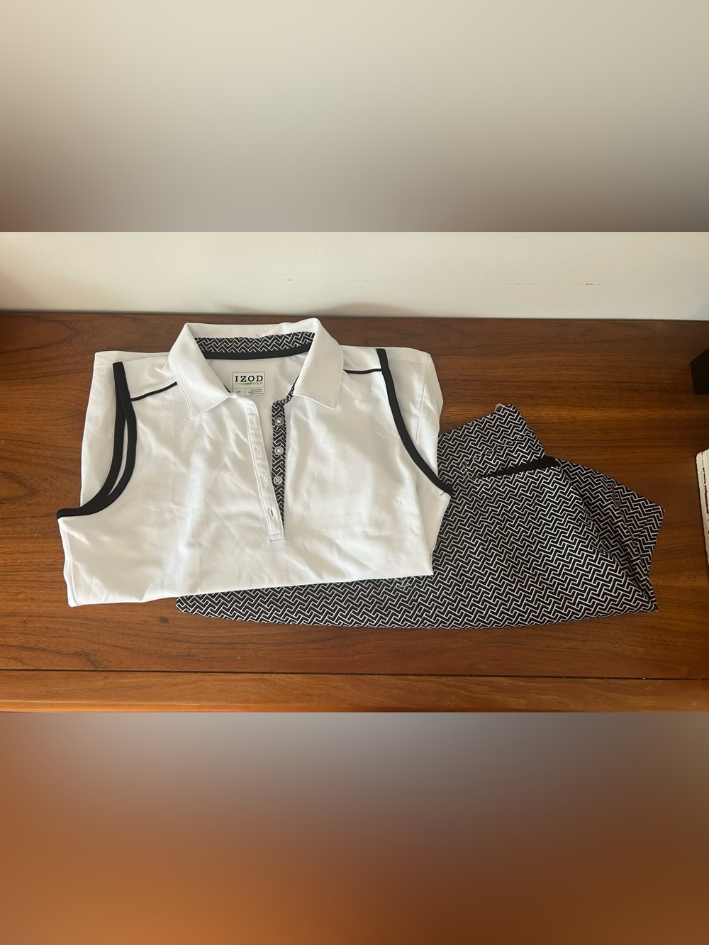 Izod White Sleeveless Polo Tank with Black Trim - Picture 4 of 4
